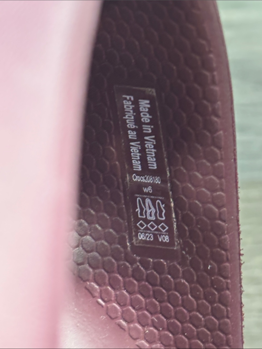 CROCS Burgundy Classic Platform Slide Sandals - size W6 - Picture 8 of 9